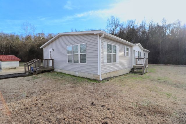 186 Aggie Perry Rd, Bethpage, TN 37022