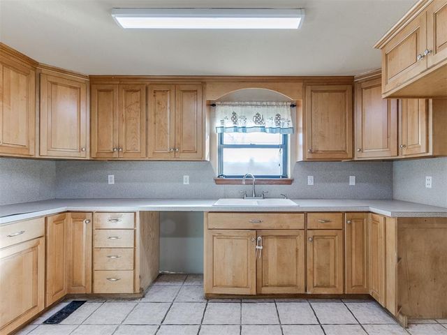 7404 NW 27th Street, Bethany, OK 73008