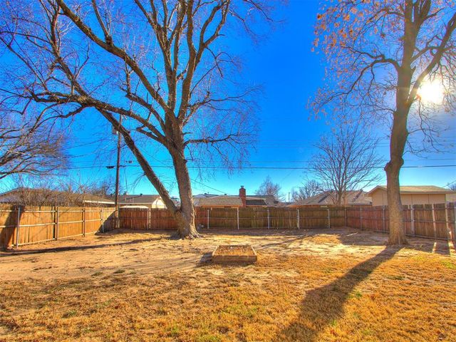 7404 NW 27th Street, Bethany, OK 73008