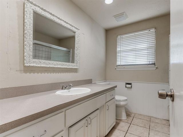 7404 NW 27th Street, Bethany, OK 73008