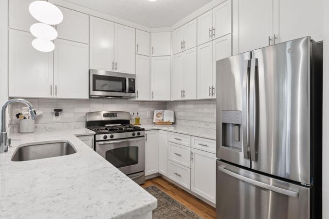 1615 Legacy Parkway E 1011, Maplewood, MN 55109