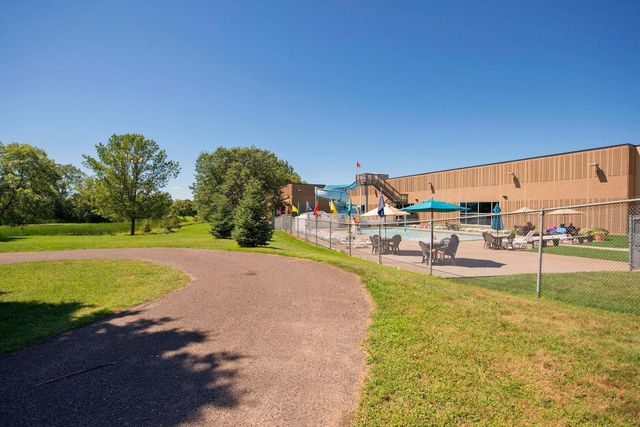 1615 Legacy Parkway E 1011, Maplewood, MN 55109