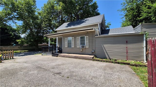 3026 Erin Avenue, Cleveland, OH 44113
