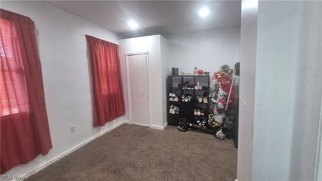 3026 Erin Avenue, Cleveland, OH 44113