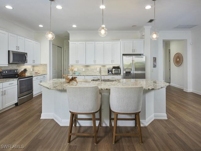 4613 Abaca CIR, Naples, FL 34119