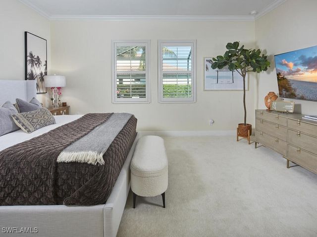 4613 Abaca CIR, Naples, FL 34119