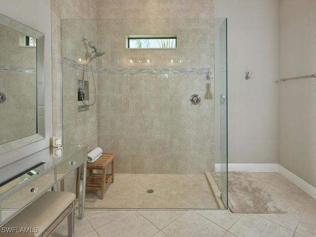 4613 Abaca CIR, Naples, FL 34119
