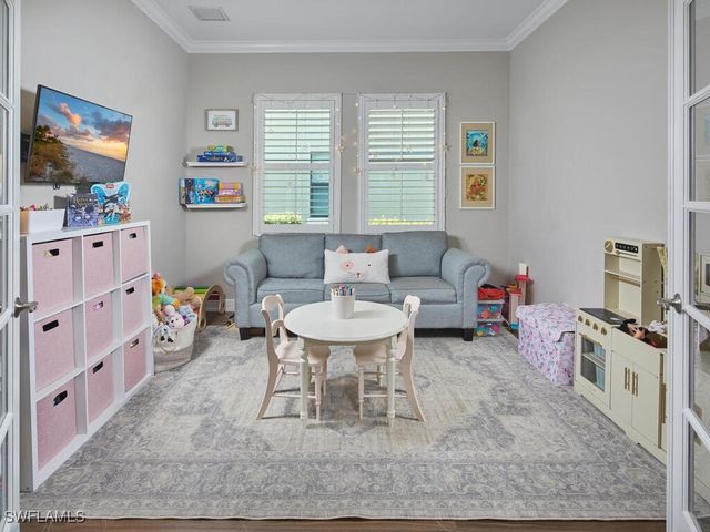 4613 Abaca CIR, Naples, FL 34119