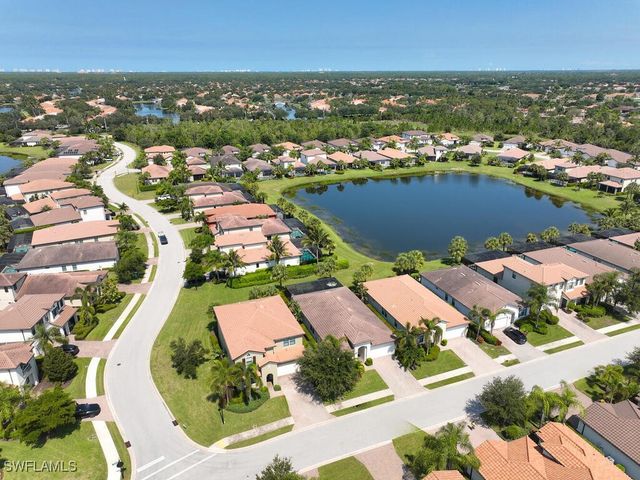 4613 Abaca CIR, Naples, FL 34119