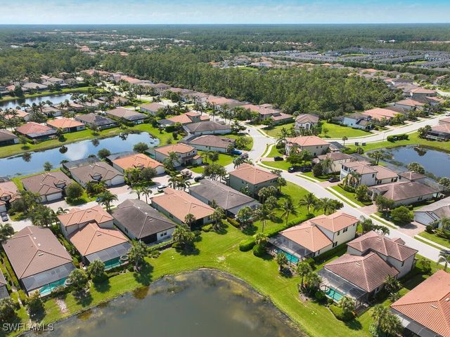 4613 Abaca CIR, Naples, FL 34119