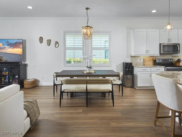 4613 Abaca CIR, Naples, FL 34119