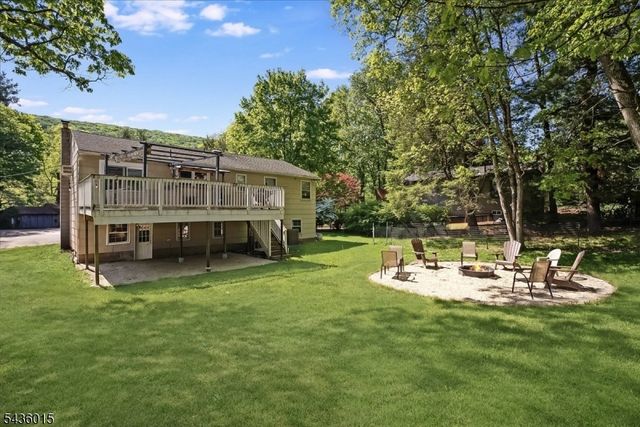 12 River Rd, Jefferson Twp., NJ 07438