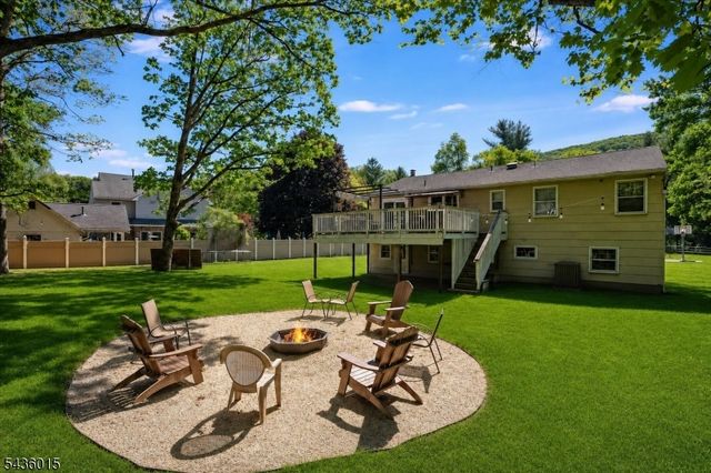 12 River Rd, Jefferson Twp., NJ 07438