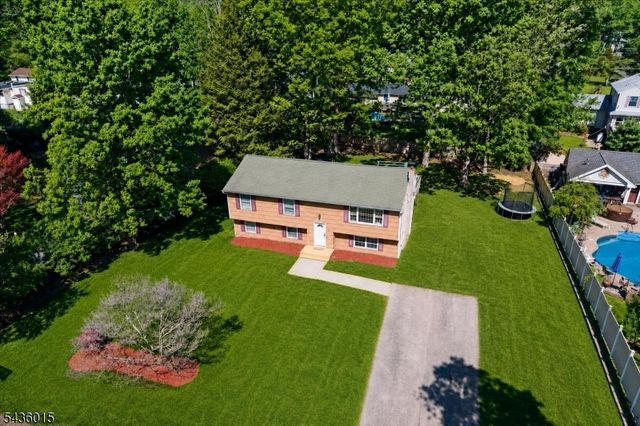 12 River Rd, Jefferson Twp., NJ 07438