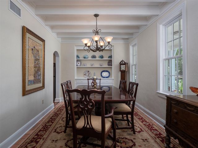 2236 NW 7TH LANE, Gainesville, FL 32603