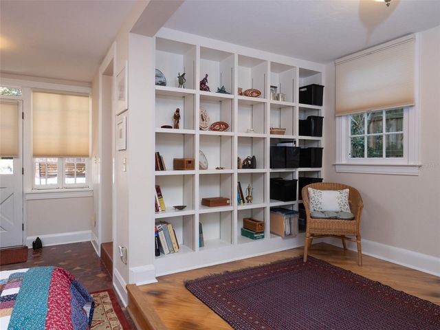 2236 NW 7TH LANE, Gainesville, FL 32603