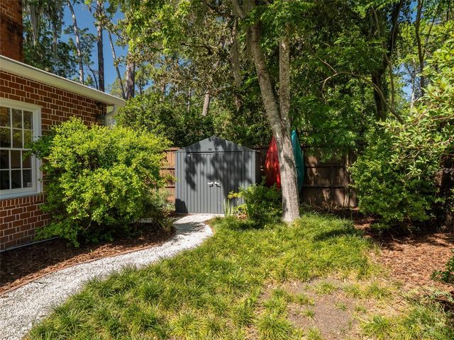 2236 NW 7TH LANE, Gainesville, FL 32603