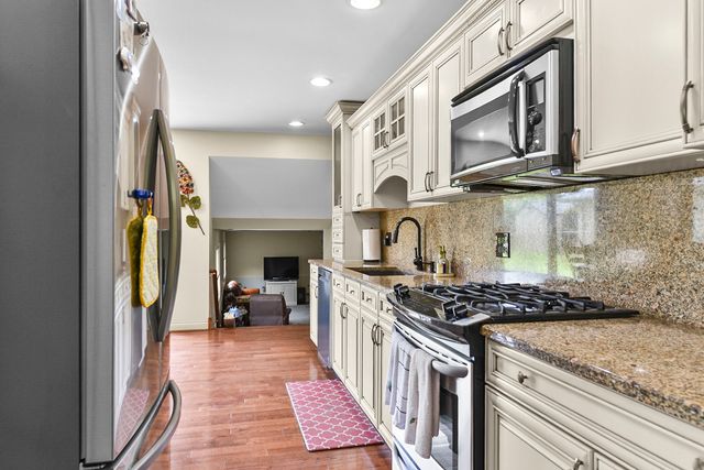 7561 Ponderosa Court, Orland Park, IL 60462