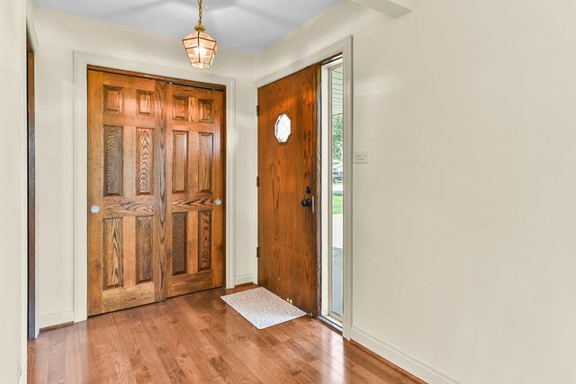 7561 Ponderosa Court, Orland Park, IL 60462