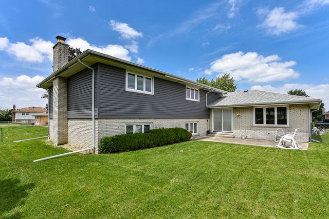 7561 Ponderosa Court, Orland Park, IL 60462