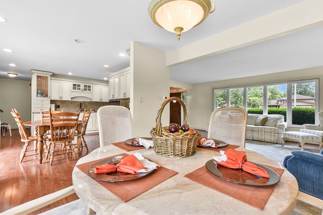 7561 Ponderosa Court, Orland Park, IL 60462