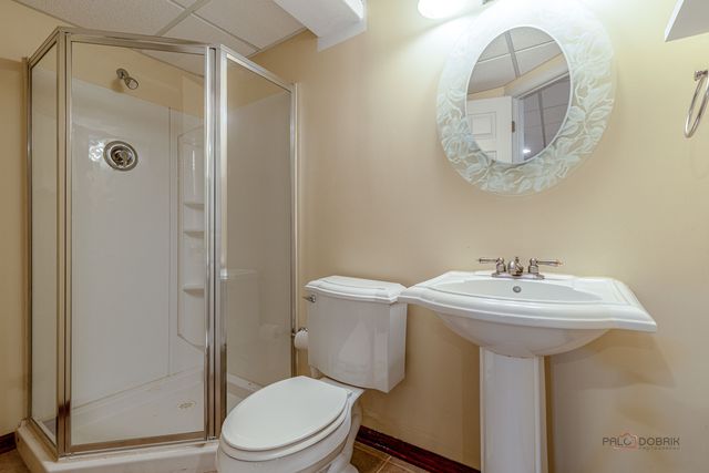 568 Crooked Stick Court, Vernon Hills, IL 60061