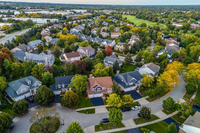 568 Crooked Stick Court, Vernon Hills, IL 60061
