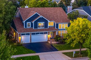 568 Crooked Stick Court, Vernon Hills, IL 60061