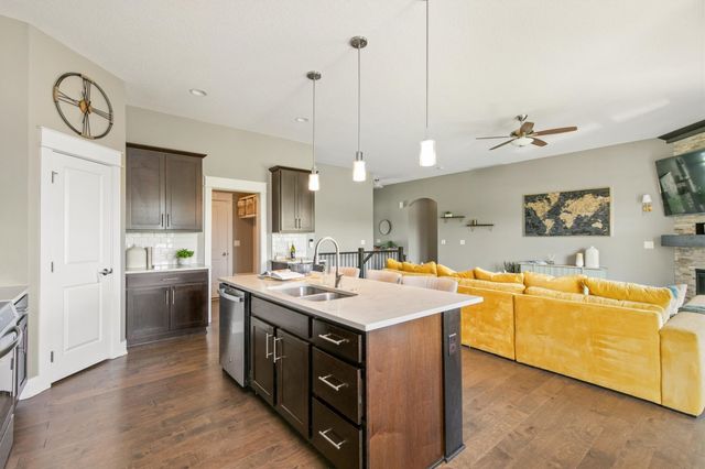 8829 Norway Drive, West Des Moines, IA 50266