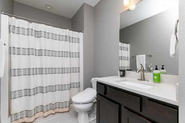 8829 Norway Drive, West Des Moines, IA 50266