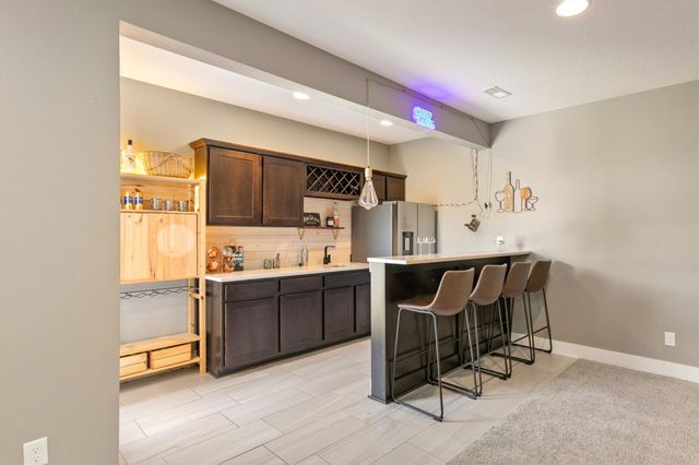8829 Norway Drive, West Des Moines, IA 50266