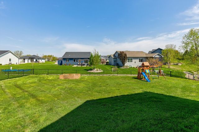 8829 Norway Drive, West Des Moines, IA 50266