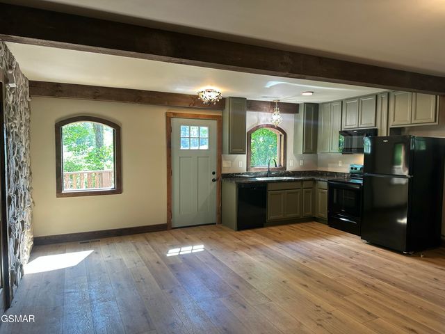 970 Douglas Dam Road, Kodak, TN 37764