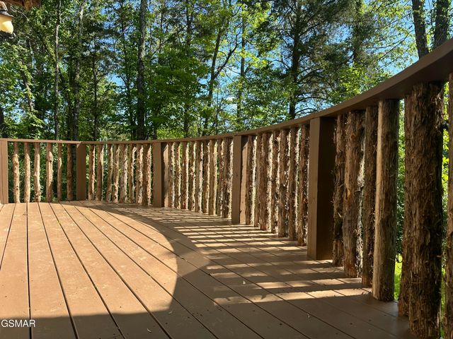970 Douglas Dam Road, Kodak, TN 37764