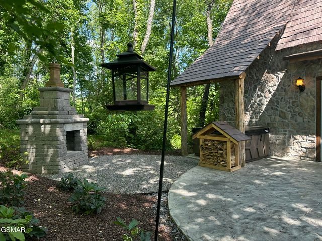 970 Douglas Dam Road, Kodak, TN 37764