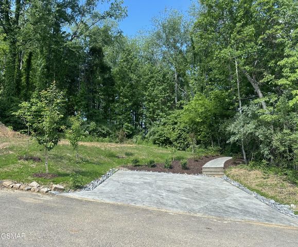 970 Douglas Dam Road, Kodak, TN 37764
