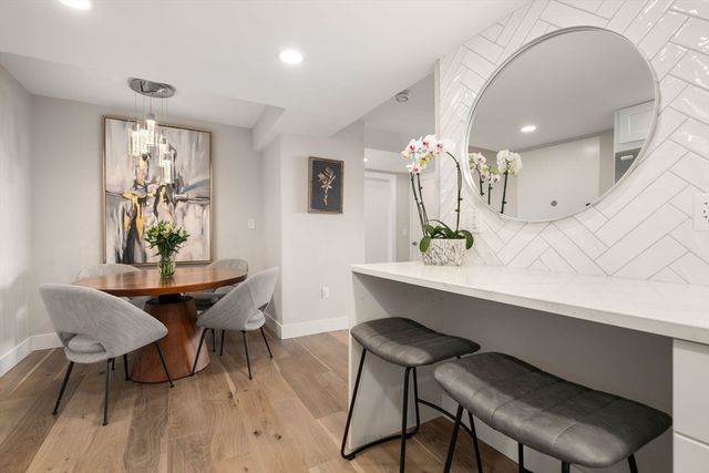 45 Longwood Ave 712, Brookline, MA 02446