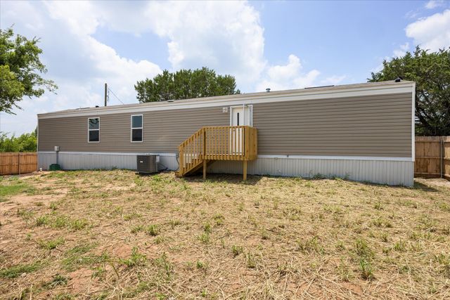 2307 Cedarwood Trail, Granbury, TX 76048