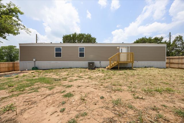 2307 Cedarwood Trail, Granbury, TX 76048