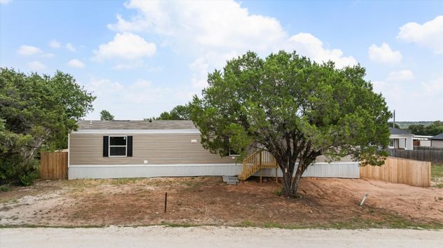2307 Cedarwood Trail, Granbury, TX 76048