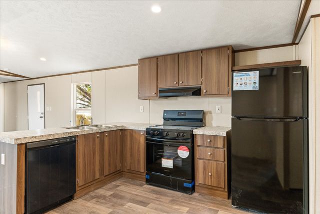 2307 Cedarwood Trail, Granbury, TX 76048