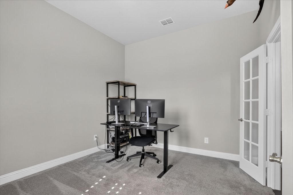 1070 Mickelson Drive, Granbury, TX 76048 — photo 5
