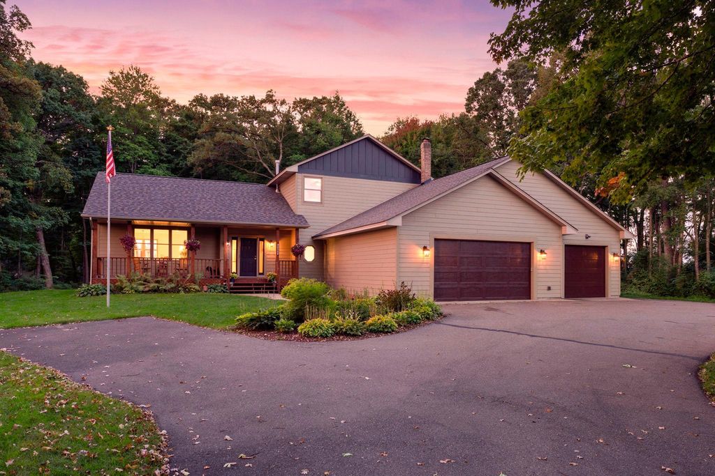25644 Goodwin Road, Wyoming, MN 55092 — exterior