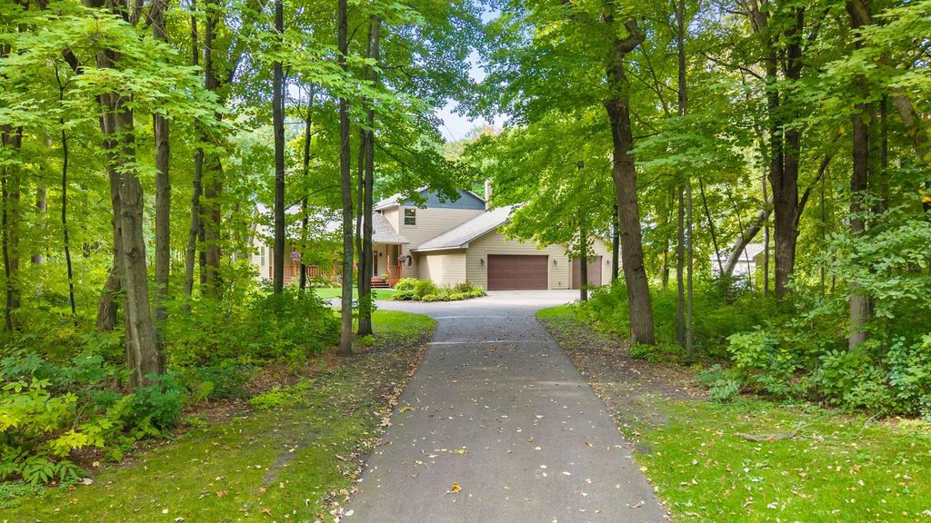 25644 Goodwin Road, Wyoming, MN 55092 — photo 2