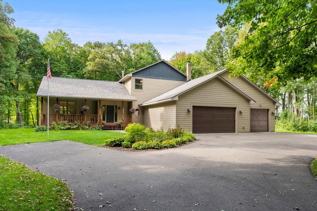 25644 Goodwin Road, Wyoming, MN 55092 — photo 3