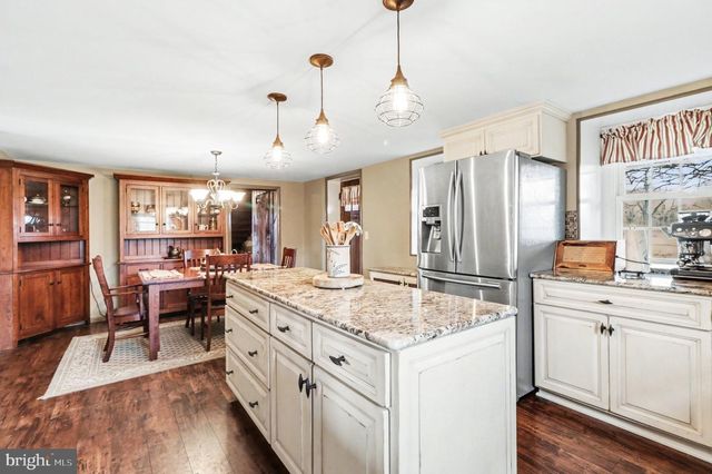 3201 SPRING RD, Carlisle, PA 17013