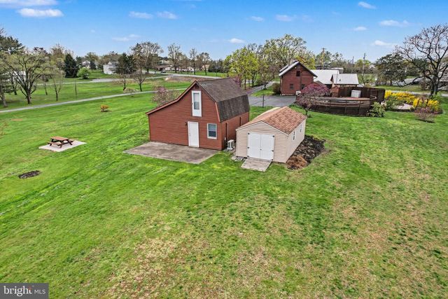 3201 SPRING RD, Carlisle, PA 17013