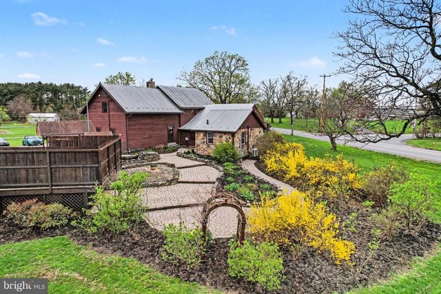 3201 SPRING RD, Carlisle, PA 17013