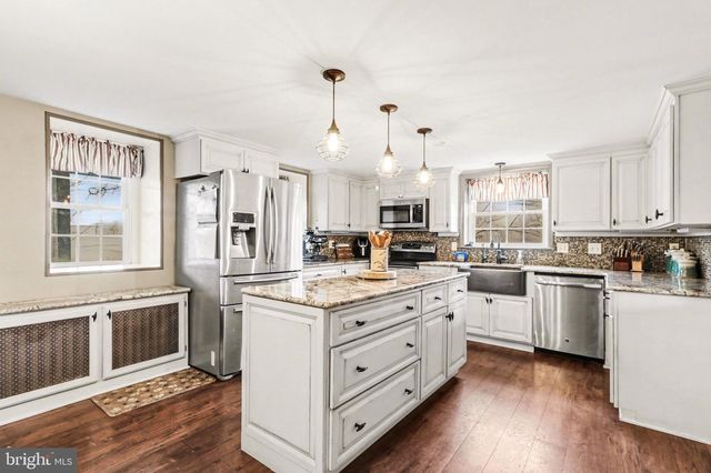 3201 SPRING RD, Carlisle, PA 17013
