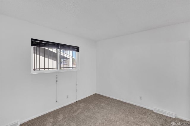 3703 S Mission Parkway, Aurora, CO 80013